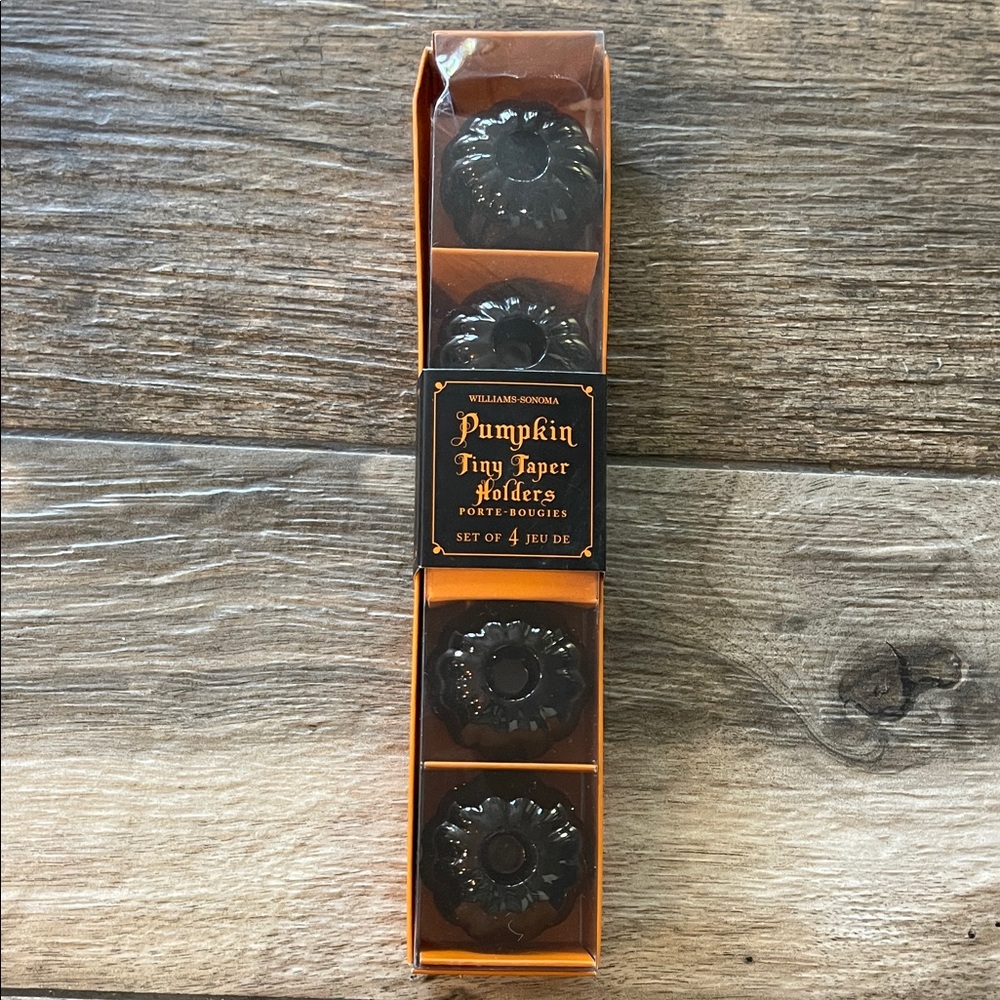 2011 Williams Sonoma Black Pumpkin Tiny Taper Holders Set of 4